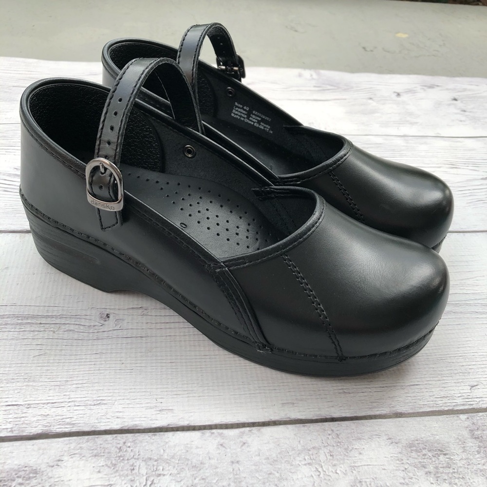 Dansko Mary Jane Black Clogs size 40. I purchased, but they were to big.